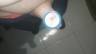 Equilíbrei uma latinha no meu pinto