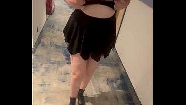 i'_m the exhibitionist hotel slut