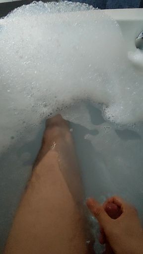 Really horny masturbating in the bathtub, and cummed