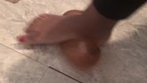 Balloon VS Barefoot