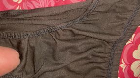 I cum on my Aunty Sangeeta's black panties.