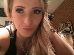 Amateur Blonde Teen Plays Solo with Toy Webcam Porn