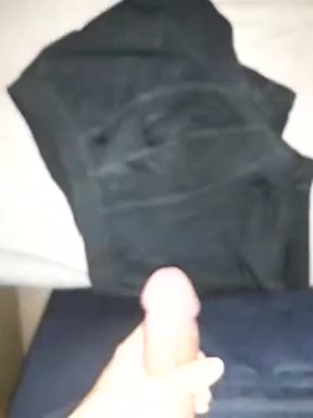 Big-dicked teen cums hard