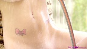 Jojo Kiss - Young Gets Caught - Jojo kiss