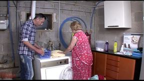 Big Boobs Granny Fucked on the Washing Maching