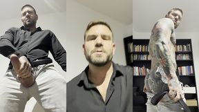 musculado vestido con tejanos apretado saca lechazo