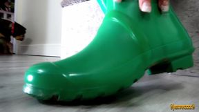 Hunter Wellie Love