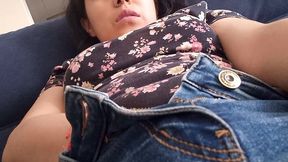marialunamex getting herself off during her online class