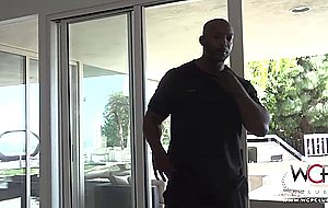 Pussy spills in the Hills