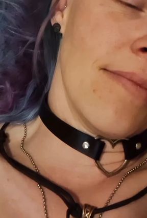KittieNoOne tried to film fucking herself and squirt