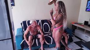 My boxing coach and his hot wife surprised me by making me an indecent proposal, and I accepted. First scene Betoboxexxxx, Anne Cristalli and Vagninho.