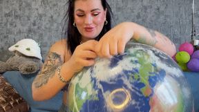 Val deflting globos ball