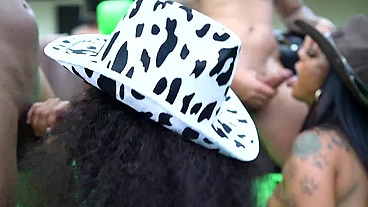 Rodeo time blowjob