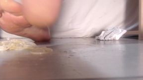 Cum in Condom and Legs