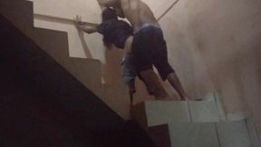 comi o cu da sapatao filha da empregada na escadaria da garagem do predio, fomos pagos no flagra. (jasmine santanna)