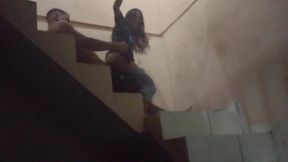 comi o cu da sapatao filha da empregada na escadaria da garagem do predio, fomos pagos no flagra. (jasmine santanna)