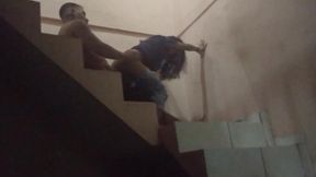 comi o cu da sapatao filha da empregada na escadaria da garagem do predio, fomos pagos no flagra. (jasmine santanna)