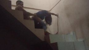 comi o cu da sapatao filha da empregada na escadaria da garagem do predio, fomos pagos no flagra. (jasmine santanna)