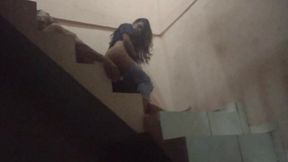 comi o cu da sapatao filha da empregada na escadaria da garagem do predio, fomos pagos no flagra. (jasmine santanna)