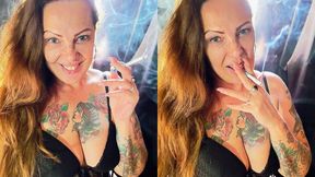 Brazilian stepmother, showing off all her natural beauty, smoking her first cigarette at dawn - Dunhill Menthol 100