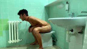 Filling Ass with Water and Squirting Water Out of Ass