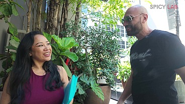Asian MILF gets a great deal