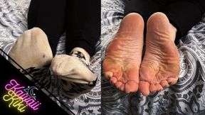 I got your sloppy, sweaty, rain-soaked soles, dude: 'Wet Feet' is what the jungle calls me