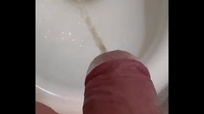 A loud piss - Pisciata sonora