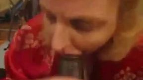 I am a highly experienced granny who loves to suck BBC