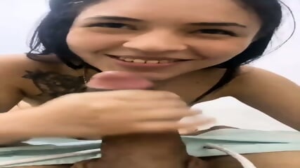 Novinha mamou e tomou leitinho