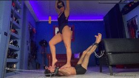 CHOKED WITH MY ASS AND FEET (FACESITTING AND FOOTGAGGING ) -FULL HD MP4