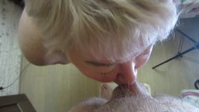 Mother-in-law's mouth again gives me pleasure doing blowjob