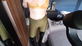 German amateur teen gives big boobs and ass to the camera