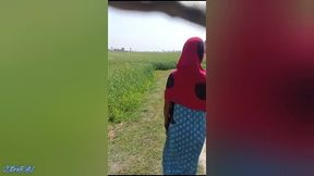 village_bhabhi_fucking_xxx_video