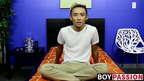 Cute asian twink Ty Neiman splashing hot cum on himself