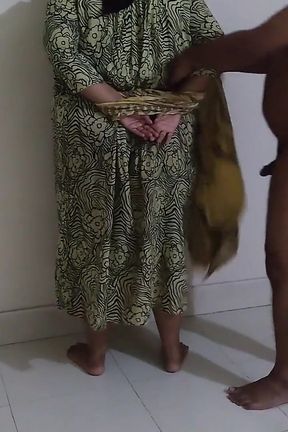 Saudi Arabian BBW Hot Maid Going Home After Work When Owner Came &amp; Roughly Fucked Her - Huge Boobs &amp; Ass (cum Insde Ass)