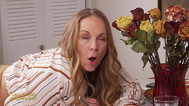 Stuff Your StepMom For Thanksgiving! Kymber Leigh - #AITSF231117