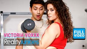 Juicy Booty Brunette Wild Trainer Fuck