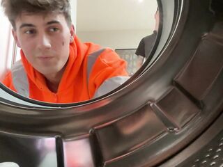 That guy Came to Fix My Washing Machine and Came in Me Instead – Repairman creampies Roadman