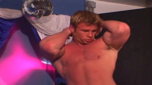 FapHouse: Hunk cumshot