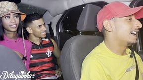 putaria dentro do carro o motorista de aplicativo se deu bem