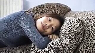 Gadis asia mendapat anal fucked