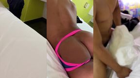 mi coach del gym se deja hacer sesion de fotos desnudo a cambio de dinero