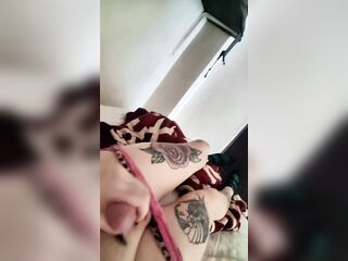 Rubbing my angel shlong but no climax