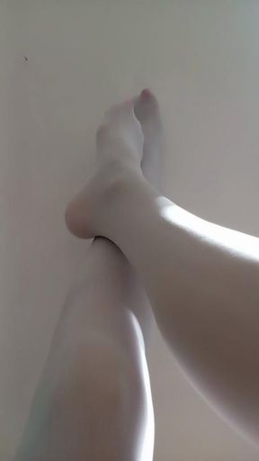 WHITE SOCKS