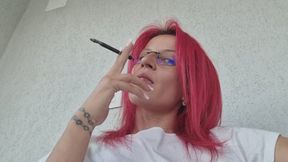 ADDICTED TO SMOKING – I IGNORE YOU WHILE I ENJOY EVERY CIGARETTE