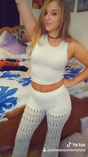 Alli Anderson Tik Tok Change clothes