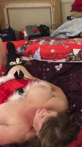 Unforgettable moment from "Granny's Double Fucking Christmas in July Creampie 11 28 2024 CAMS16M"