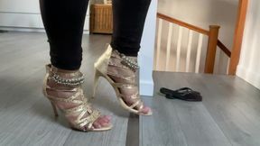 PrettyCinderbel - Lick My Golden Heels