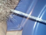 ORINADO en un baño PUBLICO